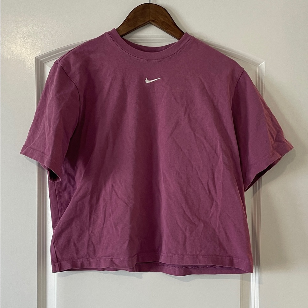 Nike Women's Nike Sportswear Classic Crop Short Sleeve T-Shirt M